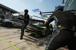 #97 - Rutronik Racing - Loek HARTOG - Antares AU - Porsche 911 GT3 R (992)