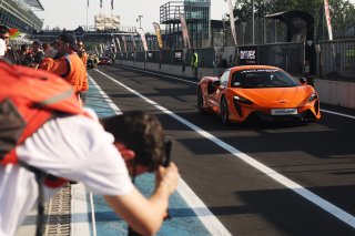 GT World Challenge Europe Powered by AWS - Evening Pitwalk