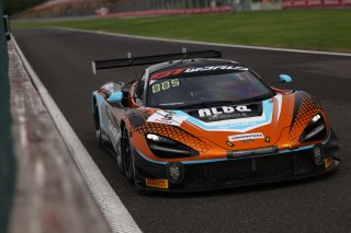 #5 - Optimum Motorsport - Largim ALI - James ALLEN - Michael PORTER - Ollie MILLROY - McLaren 720S GT3 EVO