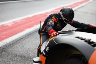 #99 - Tresor Attempto Racing - Mechanic 