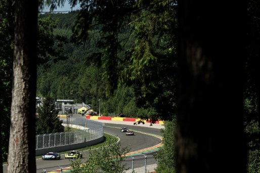 #12 - Rinaldi Racing - Christian HOOK - Felipe Fernandez LASER - David PEREL - Davide RIGON - Ferrari 296 GT3 | SRO / JEP