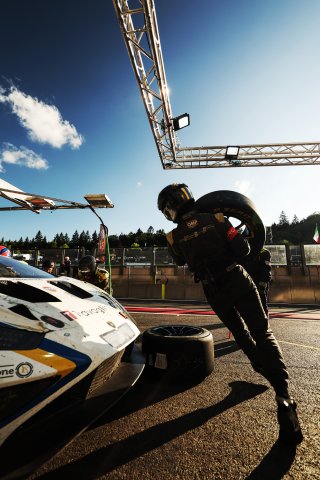 #163 - VSR - Marco MAPELLI - Sandy MITCHELL - Franck PERERA - Lamborghini Huracan GT3 EVO2
