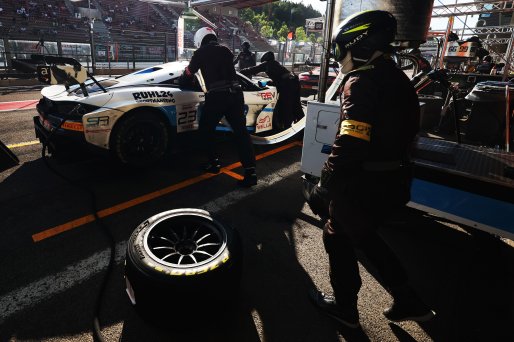 #23 - Team RJN - Reece BARR - Tommy FOSTER - Alex BUNCOMBE - Ben DORR - McLaren 720S GT3 EVO | SRO / JEP