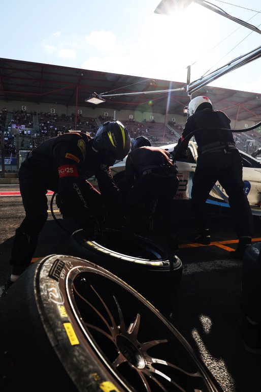 #23 - Team RJN - Reece BARR - Tommy FOSTER - Alex BUNCOMBE - Ben DORR - McLaren 720S GT3 EVO | SRO / JEP