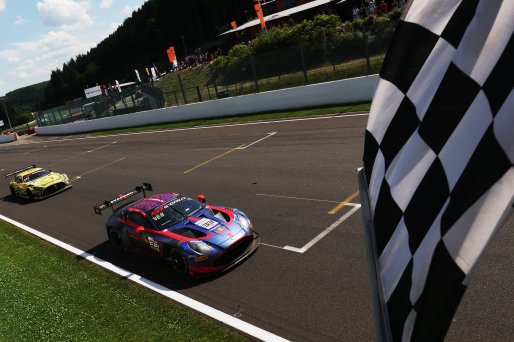 #33 - Vertsappen.com Racing - Harry KING - Chris LULHAM - Thierry VERMEULEN - Aston Martin Vantage AMR GT3 EVO | SRO / JEP