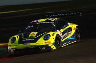 #96 - Rutronik Racing - Sven MULLER - Patric NIEDERHAUSER - Alessio PICARIELLO - Porsche 911 GT3 R (992) | SRO / JEP