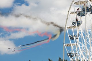 The Victors Formation�Team Flyover