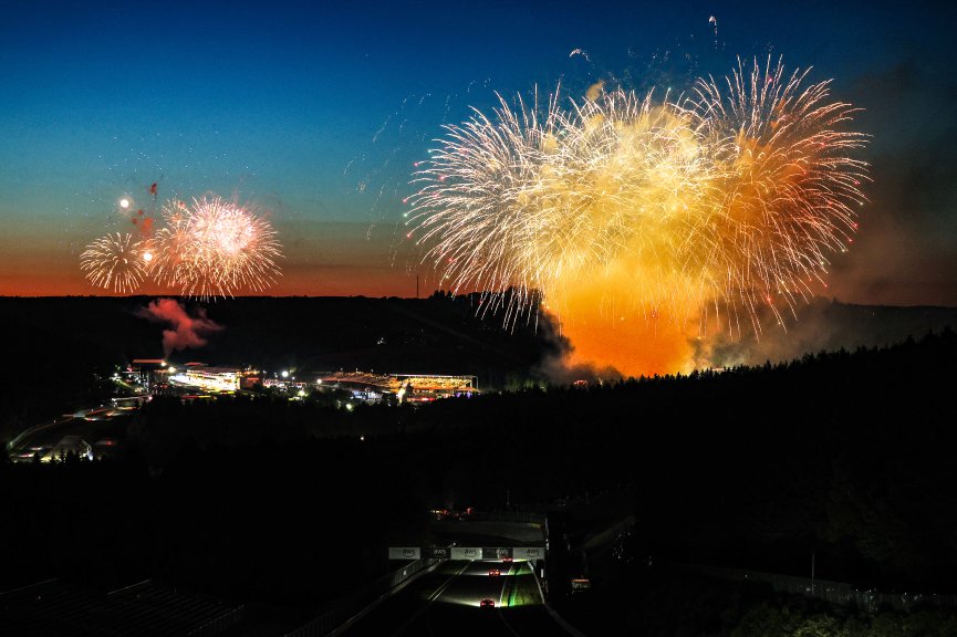 CrowdStrike Spa 24 Hours Fireworks
