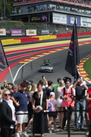 #7 - Comtoyou Racing - Marco SORENSEN - Nicki THIIM - Mattia DRUDI - Aston Martin Vantage AMR GT3 EVO delivering the trophy at the start of the race 