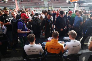 #59 - Garage 59 - Joseph LOAKE - Marvin KIRCHHOFER - Benjamin GOETHE - McLaren 720S GT3 EVO Fans at the Autograph Session