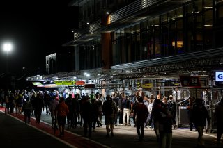 Fans at the Night Pitwalk