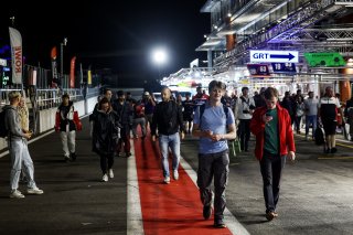 Fans at the Night Pitwalk