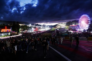 Fans track walk and track signing