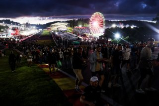 Fans track walk and track signing