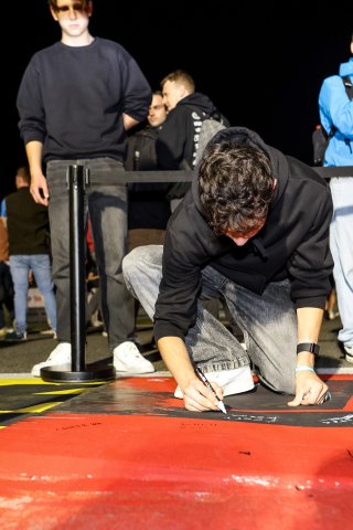 Fans track walk and track signing