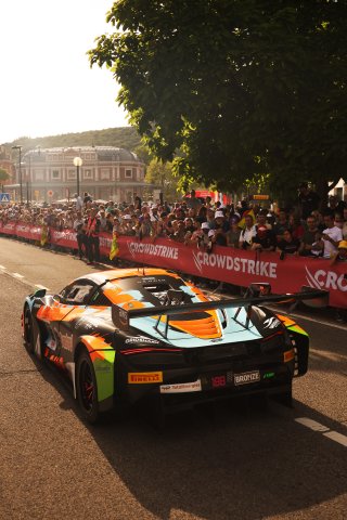 CrowdStrike 24 Hours of Spa Parade | SRO / JEP