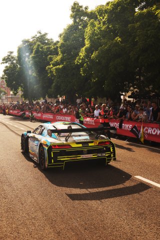 CrowdStrike 24 Hours of Spa Parade | SRO / JEP