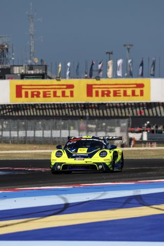 #96 - Rutronik Racing - Patric NIEDERHAUSER - Sven MULLER - Porsche 911 GT3 R (992)
