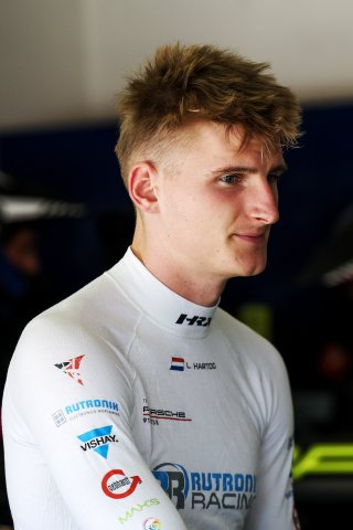 #97 - Rutronik Racing - Loek HARTOG - Porsche 911 GT3 R (992)