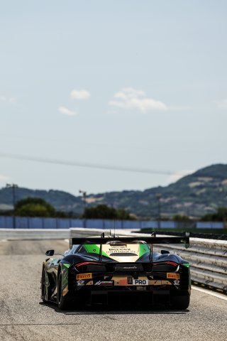 #111 - CSA Racing - Jim PLA - Simon GACHET - McLaren 720S GT3 EVO 