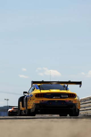 #64 - HRT Ford Performance - Jusuf OWEGA - Romain ANDRIOLO - Ford Mustang GT3