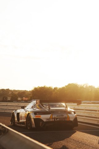 #9 - Boutsen VDS - Maxime MARTIN - Luca STOLZ - Mercedes-AMG GT3 EVO 