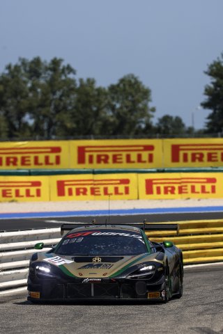 #111 - CSA Racing - Jim PLA - Simon GACHET - McLaren 720S GT3 EVO 