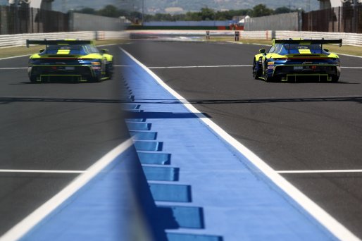 #97 - Rutronik Racing - Loek HARTOG - Eshan PIERIS - Porsche 911 GT3 R (992) | SRO / JEP