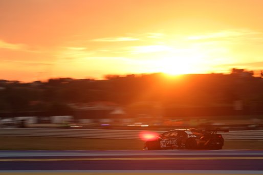 #76 - Barwell Motorsport - Bijoy GARG - Ricky COLLARD - Lamborghini Huracan GT3 EVO2 | SRO / JEP