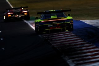 #97 - Rutronik Racing - Loek HARTOG - Eshan PIERIS - Porsche 911 GT3 R (992)