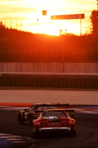 #992 - Paradine Competition - Maxime OOSTEN - Mex JANSEN - BMW M4 GT3 EVO