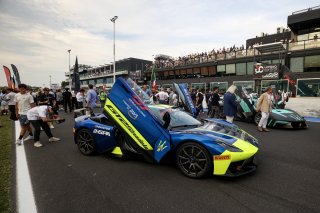 The grid for Race 1