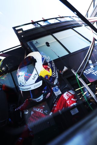 #32 - Team WRT -  Kelvin VAN DER LINDE - BMW M4 GT3 EVO 