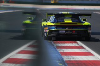 #97 - Rutronik Racing - Loek HARTOG - Eshan PIERIS - Porsche 911 GT3 R (992)