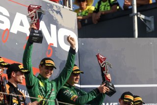 #21 - Comtoyou Racing - Jamie DAY - Kobe PAUWELS - Aston Martin Vantage AMR GT3 EVO