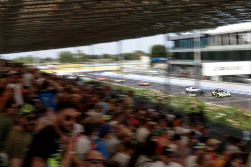 #96 - Rutronik Racing - Patric NIEDERHAUSER - Sven MULLER - Porsche 911 GT3 R (992) | SRO / JEP