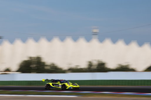 #97 - Rutronik Racing - Loek HARTOG - Eshan PIERIS - Porsche 911 GT3 R (992) | SRO / JEP