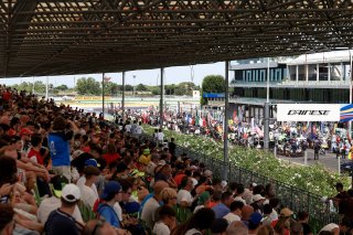 The grid for Race 2