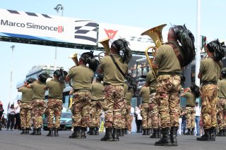 Fanfara Band on the grid