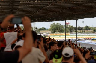 Start of Race 2 - #59 - Garage 59 - Marvin KIRCHHOFER - Benjamin GOETHE - McLaren 720S GT3 EVO leads
