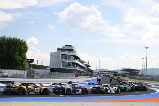Cars on the grid during the Red Flag 