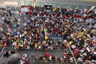 Fans on the Pitwalk / Autograph Session