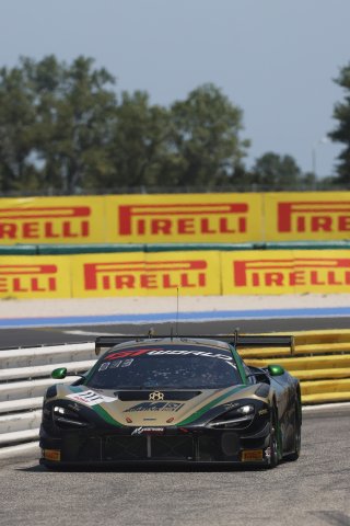 #111 - CSA Racing - Jim PLA - Simon GACHET - McLaren 720S GT3 EVO 