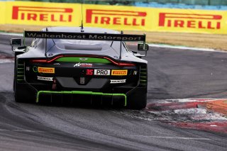 #35 - Walkenhorst Motorsport - Henrique CHAVES - Mateo VILLAGOMEZ - Aston Martin Vantage AMR GT3 EVO
