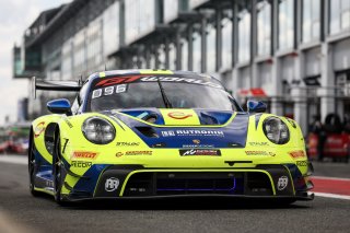 #96 - Rutronik Racing - Patric NIEDERHAUSER - Sven MULLER - Porsche 911 GT3 R (992)