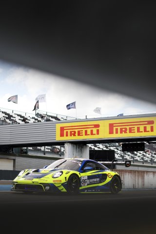 #96 - Rutronik Racing - Patric NIEDERHAUSER - Sven MULLER - Porsche 911 GT3 R (992)