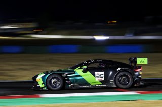 #35 - Walkenhorst Motorsport - Henrique CHAVES - Mateo VILLAGOMEZ - Aston Martin Vantage AMR GT3 EVO