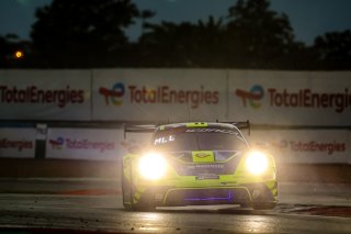 #96 - Rutronik Racing - Patric NIEDERHAUSER - Sven MULLER - Porsche 911 GT3 R (992)