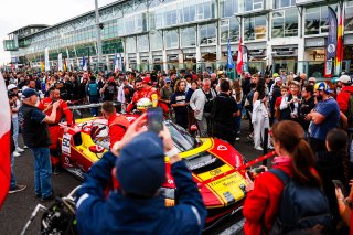 Race 1 Grid walk