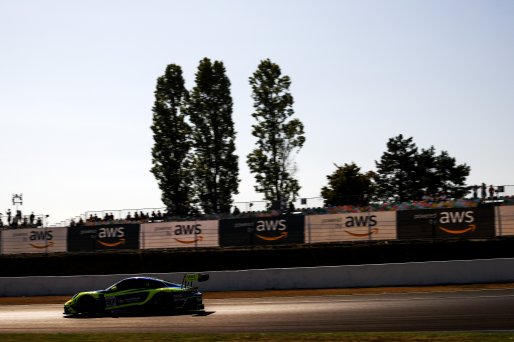 #97 - Rutronik Racing - Loek HARTOG - Eshan PIERIS - Porsche 911 GT3 R (992) | SRO / JEP